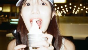 Yoon Seo-ah Instagram - 여름의 계절말은