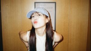 Yoon Seo-ah Instagram - 여름의 계절말은