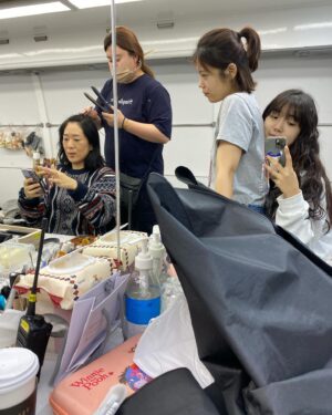 Yoon Seo-ah Instagram - 사실 영지는 이렇게 밝고 사람을 좋아해요 
#종말의바보 #netflix