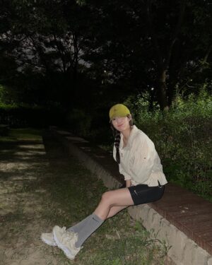 Yoon Seo-ah Instagram - 도심 속 낭만
