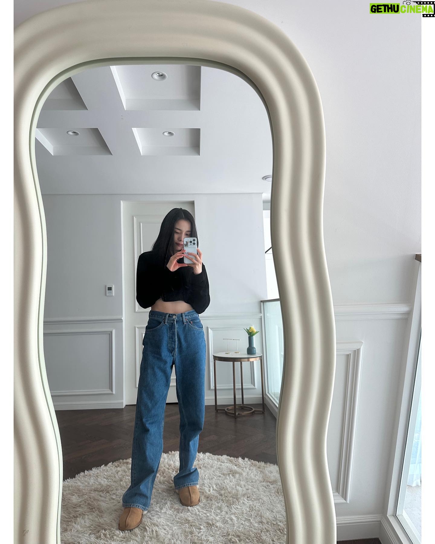 Yoon So-hee Instagram - 해원이 집 filming #kbs 드라마 #가슴이뛴다