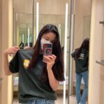 Yoon So-hee Instagram - 궤도님 감사합니다 🫢 티셔츠 예뻐요 Love this t-shirt @orbit_scientist gave me 🥰 #안될과학 #jameswebb 맞나요?