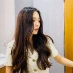 Yoon So-hee Instagram - 😆 #tvn#어쩌다어른 #유튜브 실시간