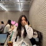 Yoon So-hee Instagram - 엄마랑 외출 🩵