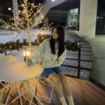 Yoon So-hee Instagram - 다들 중간고사 화이팅 #KI빌딩 #kaist ☕️ #midterm