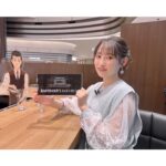 Yoshino Nanjo Instagram - BARTENDER’S BAR HIBIYA 東京ミッドタウン日比谷 アトリウム ⁡ ・・・ ⁡ 5/30〜6/3までの限定で、アニメバーテンダー作中に登場するカクテルなども楽しめるポップアップバーが開催中です🍸✨ ⁡ こちらのオープニングイベントに参加させていただきました！ ⁡ 作中のシーンや、カクテルのアクスタ（！）なども展示されていて、カクテルはもちろん雰囲気も楽しめるバーとなっていました！ ⁡ オープンスペースで、上の階からは中の様子も見られるので、バーに入る勇気がない‥！というバー初心者さんでも入りやすいんじゃないかなと思いました！ ⁡ 詳しくはアニメバーテンダーの公式サイトなどでチェックしてみてください🥳 ⁡ ⁡ 衣装は美和ちゃんがいつも着ている水色のスーツを意識して水色カラーのワンピースにしてみました〜！ ⁡ ⁡ ・・・ ⁡ ヘアメイク 北川恵さん スタイリスト 前田千佳子さん
