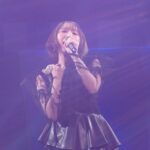 Yoshino Nanjo Instagram - 【ANIMAX MUSIX 2023】その2 横浜アリーナ 2023/11/18 ⁡ ・・・ ⁡ 閃 -Sen-ライブ初披露でした！ レコーディングの時からライブ映えしそうだなーと思ってたけど、どうだったかな いつものバンドメンバーさん達との演奏もより一層楽しみになりました！ ⁡ ⁡ ・ ⁡ ⁡ 瓦礫に咲く花は、個人的にはね、グリザイアシリーズでの真音ちゃんとの繋がりをくれたさいごの一曲という立ち位置。 ⁡ この曲を歌っているあいだはずっと真音ちゃんのことを感じて、真音ちゃんの温かさに浸っていられる曲。 だからこの先もずっと大事にしていきたいし、真音ちゃんとわたしで歩いてきたこの道を、これから先も大切に想ってもらえますようにと願うばかりです。 ⁡ 今回、真音ちゃんの衣装が展示されてるって聞いて、物販ブースの隣だったそうで見に行くことは叶わなかったけど、見られたかたもいるかな。 ⁡ 会えない、話せないって状況になってみて、こんなにも会いたいこと、話したいことって沢山あったんだって思い知りました。 レーベルメイトという関係性での始まり方だったけど、知らないうちにどれだけ彼女の存在に支えてもらっていたか。頼もしく思って、頼りにしていたか。 ほっとけないくらい繊細なところもあって、愛おしかったか。 ⁡ 目に焼きついた真音ちゃんのステージ。 可愛くて綺麗でかっこよかったなぁ。 尊敬しています。 ⁡ ⁡ 当たり前を当たり前と思わないこと。 というか、当たり前なことなんて何もないのかもしれないよね。 ⁡ ⁡ ・ ⁡ ⁡ そして、グリザイアメドレー 真音ちゃんのこと書いたけど、それだけじゃなくっていろんな思い出が増えていってる楽曲たち。 ⁡ ライブで歌うということは、人前で歌うことにコンプレックスがある自分には本当に毎回ハードルが高いと思う事柄なんだけど、曲との思い出、みんなとの思い出、周りの人たちとの思い出、そういうのが増えていって、そこから離れたくなくて続けられている事のひとつ。 ⁡ なんだけど、昨日は純粋にライブ楽しいなぁという気持ちでステージに立っていたなぁ。 ⁡ 10周年ライブも楽しみだ。 ⁡ ・・・ ⁡ ヘアメイク 北川恵さん（クララシステム） 衣装 前田千佳子さん