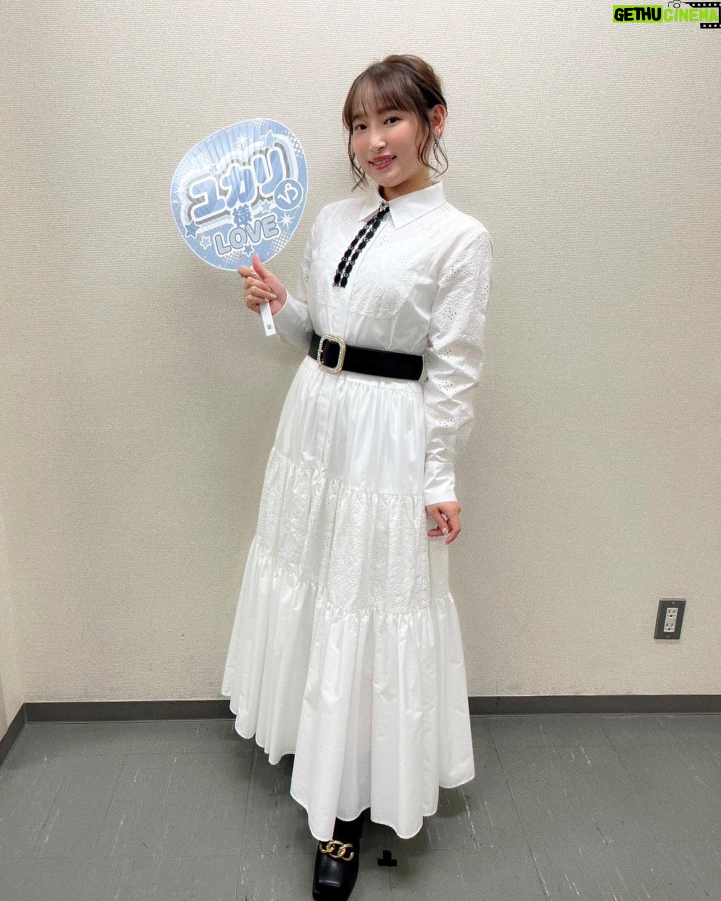 Yoshino Nanjo Instagram - 【ポルプリ 舞台挨拶】 2023/11/26 ・・・ 劇場版が公開中の、ポールプリンセス 舞台挨拶がありました〜! キャストみんなでわちゃわちゃポルプリ話楽しかったです😆 (はやみんは別のお仕事でお休みでした〜けど、映像コメント嬉しかった〜💞) ヒナノとユカリさまの過去も明かされるので、りおちゃんと〜📸 エルダンジュメンバーで、りなちゃんと〜📸 ポールダンスも演出も楽曲も、全部見ごたえすんごいので、ぜひ見てみてくださいね✨ ・・・ ヘアメイク 北川恵さん(クララシステム) 衣装 前田千佳子さん ワンピース @adelly.tokyo