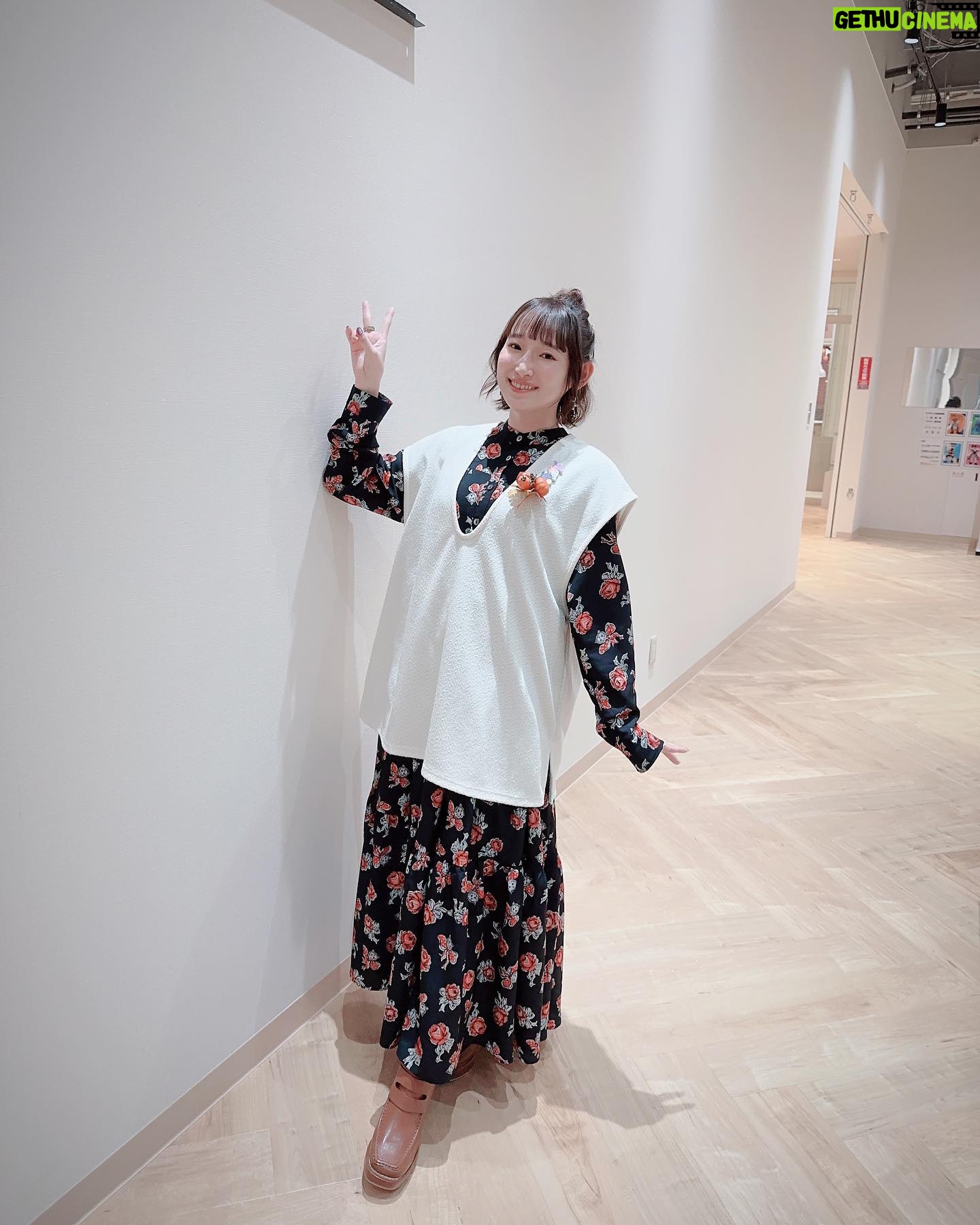 Yoshino Nanjo Instagram - 【ハロウィンナイト2023 仮装カーニバル】 DMMかりゆし水族館 2023/10/21 ・・・ DMMかりゆし水族館さんにて、ハロウィンイベントに下野さんと参加させていただきましたー! トークイベントで、あっという間でした笑 ずっと来たいと思っていたDMMかりゆし水族館にやっと来ることができて嬉しかったです〜 もっとゆっくり見たかった〜! その辺の写真もまたゆくゆくアップできたらいいな。 急ぎ足でまわったのでちゃんと撮れてるかまだ見れてないです笑 第一部では普通の(?)お衣装で。 第二部では仮装もさせてもらいましたよー! また次の投稿で! ・・・ 衣装 前田千佳子さん ヘアメイク @yumikasawanishi