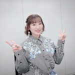 Yoshino Nanjo Instagram - ゲーマーズさんでのオンラインサイン会！ ありがとございました〜！ 一部も二部もいろんなお話しながらで楽しかった〜！🤭 スタイリスト @nittaaaaaki ヘアメイク @yumikasawanishi #閃 -Sen- #10月25日発売