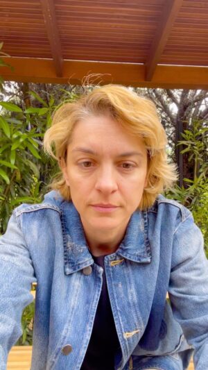 Youlika Skafida Instagram - Μέρος 1ο
H Hiwell είναι μια πλατφόρμα διαδικτυακής (online) ψυχοθεραπείας.
Συνεργάζεται μόνο με πιστοποιημένους ψυχοθεραπευτές που έχουν την κατάλληλη εκπαίδευση και εμπειρία. Οι συνεδρίες ψυχοθεραπείας πραγματοποιούνται μέσω βιντεοκλήσεων και μπορείτε εύκολα να εγγραφείτε στην πλατφόρμα μέσω της εφαρμογής (app) ή της ιστοσελίδας.

Με τον κωδικό youlika15 θα έχετε 15% χαμηλότερη τιμή σε όποιο πακέτο συνεδριών επιλέξετε μέσα από το app της Hiwell. Οι συνεδρίες είναι 100% απόρρητες.
@hiwell.gr #hiwellgr