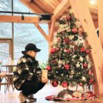 Younha Instagram - 크리스마스 깊감잦은 감동이 심해.. 내 말은 깊은.. Merry christmas🎄❤️ #깊은감동이잦은사람