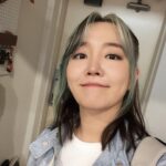 Younha Instagram - 퇴근 좋아용 앗 물론 출근도🫠💗