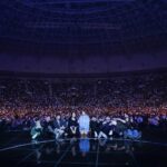 Younha Instagram - 우리 공연이 멋진 진짜 이유는 연주가 미쳤기 때문이지!! 중훈오빠를 필두로 한 최강군단 감사합니다❤️ 대전투어에는 태욱이가 와줘요. @my_diary_gram 또 얼마나 재밌는 전투일지와 얼마나 맛있는 저녁을 먹을지가 매우 기대되는바..🤭🏟️ #스물