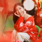 Yoyo Chen Instagram - 看，我被財神捉住了🤭♥️ 今天我和財神有個約會 情人節迎財神 ㊗️大家有錢又有愛💰♥️ #大年初五 #迎財神 #情人節快樂