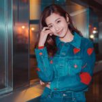 Yoyo Chen Instagram - 每個人都不容易 好好善待自己的同時 也好好善待別人♥️ # 4月你好🌹 #loveyo Outfits: @aliceandolivia_hongkong