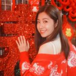 Yoyo Chen Instagram - 各位親愛的新年快樂🧧 同大家拜年啦㊗️ 龍年大吉 金龍報喜 龍鳳呈祥 氣勢如龍 欣欣向龍 生意興龍 龍馬精神 行運一條龍 恭喜恭喜㊗️🐲🍊 #loveyo #新年快樂 #大年初一