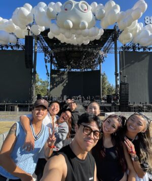 Ysa Penarejo Instagram - DPR IAN X HITC

what an incredible experience. it’s an honor to dance with @dprian and dance with this wonderful group of people. thank you @hughniverse for bringing us together, much love to this group and dpr’s team for being so amazing 🖤🖤