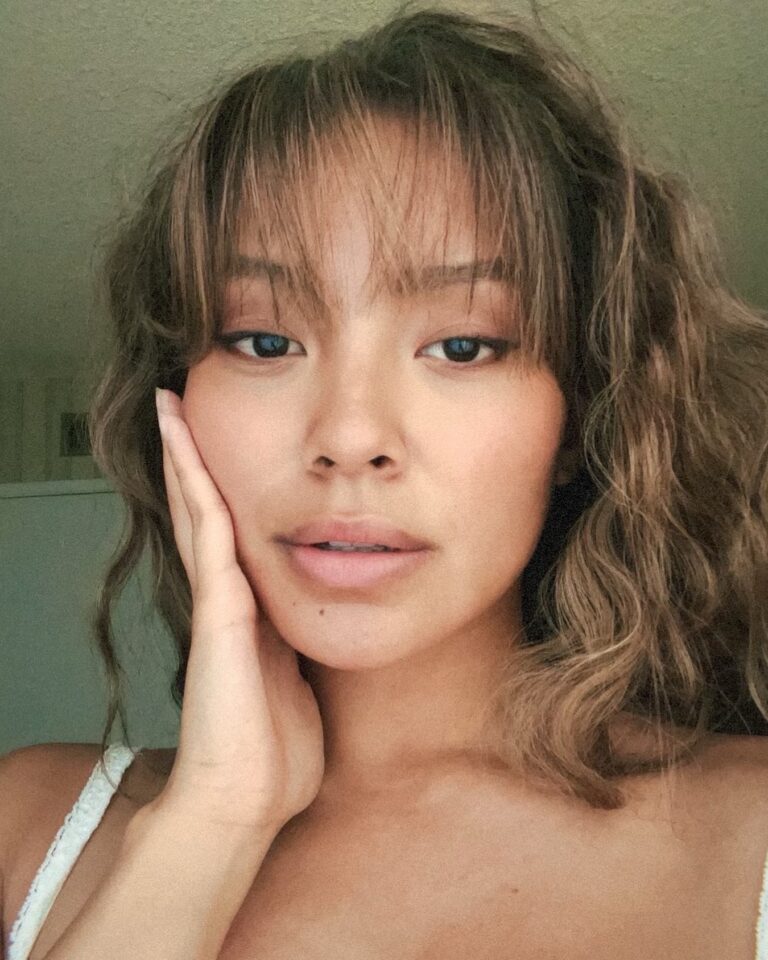Ysa penarejo s instagram gold top 10 photos