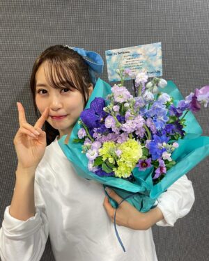 Yu Serizawa Instagram - ❤️

ちょっと前だけど
ツアー北海道のお写真🐶🌹

最近の推し様の髪型が可愛すぎたから真似っこしてもらった〜😌

お花もたくさんありがとう！
週末はついにファイナルです！！

MOTSUさんも来てくれるよ！！
絶対アチアチだよ！！

🥊最終決戦🥊

12月24日(日)
開場13:15/開演14:00 
開場17:15/開演18:00
ZEPP DiverCity(TOKYO)

覚悟しろ🫰

#愛のある攻撃でボコボコにしてあけるよ