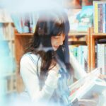 Yu Han Lien Instagram – 這一期的 @unitas_magazine 訪問者
之前在流麻溝十五號宣傳時有遇過一次
很喜歡她的訪問和文字
採訪者郝妮爾在訪談結束之後
從書店買了一大疊書
拍攝結束我也買了三本書
這麼美的書店
選書也好令人心動
採訪連結以及相關資訊放留言處
照片攝影好用心幫我找好拍攝的場景
和我手上拿的書籍
整個融成一體

採訪者/ @annielhao 
攝影/  @aenbi_kuo 
服裝/  @georgiatsao 
書店/  @the1bookstore
