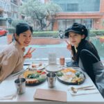Yu Han Lien Instagram - 跟學姊約豐富的早餐 看喜歡的書 保持內心平靜 生活就這樣 美好前進 不強求什麼的 過好自己生活