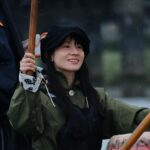 Yu Han Lien Instagram - 城隍爺生日 迎著微風細雨 我們和城隍爺一起在龍舟上 緩緩前行 再蜿蜒走進大稻埕的巷子 熱鬧的慶生 感謝 @inchif 每次都帶我參與各種體驗 翻閱這個世界有趣的篇章 祝福大家下半年出入平安 日日是好日 攝影/ @yo_dong_hui @yu._.tzuchen
