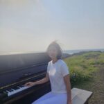 Yu Seon Instagram - 사진으로 힐링하는 카페^^ 찍는 사람도, 찍히는 사람도 행복한 곳에서.. 가족과의 여행 뒤.. 가보고 싶던 곳 가 보는.. 1박2일. 내맘대로 여행!! ^^ With @director.veronica ♡♡ 멋진 사진들.. 👍👍