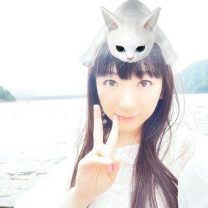 Yui Horie Instagram - .

夏休み記念その34♪

今日は頭の上にいろいろ乗せてみました（笑）

これ、可能性が無限だなぁ（笑）