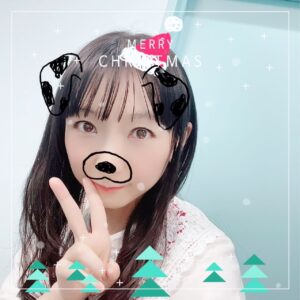 Yui Horie Instagram - .
Merry Christmas！

素敵なクリスマスを〜🎄✨

アプリがいろいろあって楽しいです！