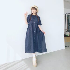 Yui Horie Instagram - .

夏休み記念その8♪

全身♪
柄がない服は珍しいです（笑）

ニュータイプ連載撮影の時の写真です♪