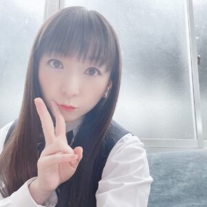 Yui Horie Instagram - 夏休み記念その20♪

「秘密の庭のふたり」と同時に「堀江由衣ライブツアー2022 文学少女倶楽部Ⅱ 〜放課後リピート〜」の配信も、もう！始まってます！始まってまーす！！
