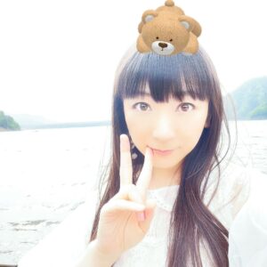 Yui Horie Instagram - .

夏休み記念その34♪

今日は頭の上にいろいろ乗せてみました（笑）

これ、可能性が無限だなぁ（笑）