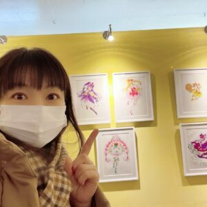 Yui Horie Instagram - .

『全プリキュア展 ～20th Anniversary Memories～』に行ってきました♪

特典、まほプリ自引きしました！ランダムが上達している…？（笑）

とても楽しくて可愛かったので、ぜひ！！