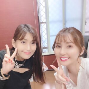 Yui Tatsumi Instagram - 昨日から、クランクインして撮影ちゅー💕
塔子さんと一緒で楽しい😆😆

お久しぶりの方々と一緒で、ずっと楽しいっ✨
あまり見ないようなシーン❤️もあるので、完成したらみんな観てね😘😘