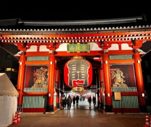 Yui Tatsumi Instagram - あけましておめでとうございます🎍⛩✨

昨年は、応援ありがとうございました😊

本年も、マイペースに頑張っていきますので、引き続き応援よろしくお願いいたしますっ❤️
ぴょんぴょん🐰

年明けて、みぃなな家におせちと蟹を持って新年会🦀
みんなでワイワイ楽しい年の始まりだー🥰
いい年にしていきましょーー🐰