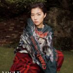 Yui Sakuma Instagram – 🏰✔︎
@voguejapan 10月号 @burberry スペシャルプロジェクト

Photographer @junyasui
Styling @shizuka_yoshida_
Hair and Makeup @rieshiraishi1220