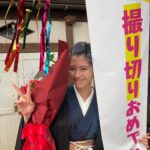 Yui Sakuma Instagram – らんまん！
最終回、無事迎えることができました。

いっぱい考えていっぱい皆で話して、
いっぱい助け合ってみんなで一緒に走り抜けた約１年。

綾と共に生きることができて、幸せいっぱいでした。
本当に幸せな日々すぎて、
余韻の海にぷかぷか仰向けで浮かんでいますが、
自然に、沖に辿りついているんだろうな。

素晴らしい脚本で、愛溢れるスタッフさん、
あったかいキャストのみなさんに出逢えたこと、
胸のポケットに収まりきらない財産です。

みなさんに恥じないように、
これからも、大切に作品に向き合っていきたい。

本当に、素晴らしい出逢いに感謝です。
らんまん、ありがとうございました！🌼