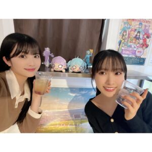 Yuina Instagram - ❤︎ lovelive...
⁡
｡ ☆ﾟ ｡★｡ ﾟ☆ﾟ ｡★｡ ﾟ☆ﾟ ｡★｡ ﾟ☆ﾟ ｡ ﾟ
⁡
#GiGO カフェ秋葉原3にて‼︎✨
一足お先にっっ！コラボカフェに行ってきました🫶
⁡
360度Liella!に囲まれて幸せでした〜〜💞
音楽もLiella!でずーーーっと楽しい🎧🎶
⁡
サインや黒板に落書きもさせていただきました〜🫢✨
黒板はフォトスポットにしたのでぜひ撮ってくださいね🌟
（相合傘で寝そべり持って撮るのもおすすめ🪼🦋）
⁡
料理もパフェもたい焼きもいただきました〜〜‼︎✨
中華プレート！！しゅうまいの味も3種類あってペロッと🤤💞
⁡
ドリンクはマルガレーテちゃんのを🦋💜
レモンソーダにピーチ🍑&グレープゼリー🍇
美味しすぎた…こちらぜひ🌟ほんとおすすめです😎
⁡
パフェも甘くて甘くて美味しかった…🫶
⁡
テイクアウトでドリンクをゲットする事も
出来るのでぜひ寄ってみてくださいね‼︎✨
⁡
とっっっても美味しかったですよぉぉ(*´ч`*)/
そしてたい焼きもメンバーみんな可愛すぎてっっ♡
⁡
明日から始まるので皆さんぜひぜひ！要チェックです👏
⁡
｡ ☆ﾟ ｡★｡ ﾟ☆ﾟ ｡★｡ ﾟ☆ﾟ ｡★｡ ﾟ☆ﾟ ｡ ﾟ
⁡
#ポートレート #lovelive #Liella #コラボカフェ
#アニメ #カフェ #cafe #秋葉原 #akihabara