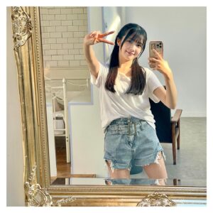 Yuina Instagram - ❤︎ 雑誌情報…
⁡
｡ ☆ﾟ ｡★｡ ﾟ☆ﾟ ｡★｡ ﾟ☆ﾟ ｡★｡ ﾟ☆ﾟ ｡ ﾟ
⁡
カジュアル服ver.のオフショを (≧∇ﾉ■ゝﾊﾟｼｬ♪
いつもLiella!では髪の毛巻いてることが多いけど、
今回はストレートで撮っていただきましたー💞
⁡
下ろしストレートなんだかんだ久しぶりだったかも🥳
⁡
ウルトラジャンプ 3月号にて🫶
3週連続特集の第3弾ーーーー👏🎉
Liella!のアザーカットをお届け中ですっ！！✨
⁡
まだ見てないよーって方はぜひぜひチェックして下さいね🥰
⁡
｡ ☆ﾟ ｡★｡ ﾟ☆ﾟ ｡★｡ ﾟ☆ﾟ ｡★｡ ﾟ☆ﾟ ｡ ﾟ
⁡
#ウルトラジャンプ #lovelive #Liella #雑誌
#アザーカット #オフショット #ラブライブ #鏡
#黒髪ロング #黒髪ストレート #結那 #japanesegirl