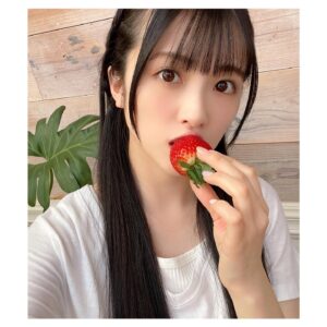 Yuina Instagram - ❤︎ 雑誌情報…
⁡
｡ ☆ﾟ ｡★｡ ﾟ☆ﾟ ｡★｡ ﾟ☆ﾟ ｡★｡ ﾟ☆ﾟ ｡ ﾟ
⁡
カジュアル服ver.のオフショを (≧∇ﾉ■ゝﾊﾟｼｬ♪
いつもLiella!では髪の毛巻いてることが多いけど、
今回はストレートで撮っていただきましたー💞
⁡
下ろしストレートなんだかんだ久しぶりだったかも🥳
⁡
ウルトラジャンプ 3月号にて🫶
3週連続特集の第3弾ーーーー👏🎉
Liella!のアザーカットをお届け中ですっ！！✨
⁡
まだ見てないよーって方はぜひぜひチェックして下さいね🥰
⁡
｡ ☆ﾟ ｡★｡ ﾟ☆ﾟ ｡★｡ ﾟ☆ﾟ ｡★｡ ﾟ☆ﾟ ｡ ﾟ
⁡
#ウルトラジャンプ #lovelive #Liella #雑誌
#アザーカット #オフショット #ラブライブ #鏡
#黒髪ロング #黒髪ストレート #結那 #japanesegirl