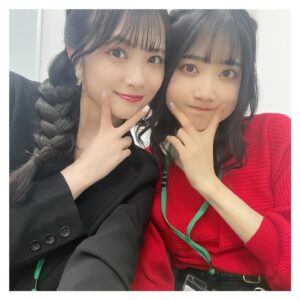 Yuina Instagram - ❤︎ オニフェッショナル…
⁡
｡ ☆ﾟ ｡★｡ ﾟ☆ﾟ ｡★｡ ﾟ☆ﾟ ｡★｡ ﾟ☆ﾟ ｡ ﾟ
⁡
“I'm a genius”な新入社員です。
どうぞ宜しくお願い致します。
⁡
Oh....sorry.. Nice to meet you :)
⁡
はい！！！！本日4月1日！皆さん！
エイプリルフール楽しんでいただけましたか？🌸
⁡
“できる”新入社員というわけで…！！
早速、先輩社員の皆さんとのお写真！撮影済みです😬✨
⁡
帰国子女。カッコ良すぎる。憧れ。羨ましいです。笑
⁡
｡ ☆ﾟ ｡★｡ ﾟ☆ﾟ ｡★｡ ﾟ☆ﾟ ｡★｡ ﾟ☆ﾟ ｡ ﾟ
⁡
#オニフェッショナル #lovelive #Liella #新入社員 
#エイプリルフール #帰国子女 #結那 #japanesegirl