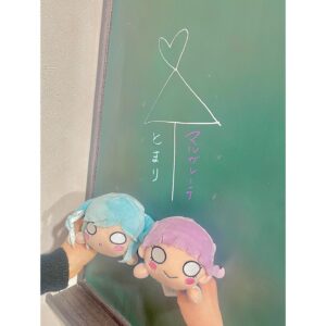Yuina Instagram - ❤︎ lovelive...
⁡
｡ ☆ﾟ ｡★｡ ﾟ☆ﾟ ｡★｡ ﾟ☆ﾟ ｡★｡ ﾟ☆ﾟ ｡ ﾟ
⁡
#GiGO カフェ秋葉原3にて‼︎✨
一足お先にっっ！コラボカフェに行ってきました🫶
⁡
360度Liella!に囲まれて幸せでした〜〜💞
音楽もLiella!でずーーーっと楽しい🎧🎶
⁡
サインや黒板に落書きもさせていただきました〜🫢✨
黒板はフォトスポットにしたのでぜひ撮ってくださいね🌟
（相合傘で寝そべり持って撮るのもおすすめ🪼🦋）
⁡
料理もパフェもたい焼きもいただきました〜〜‼︎✨
中華プレート！！しゅうまいの味も3種類あってペロッと🤤💞
⁡
ドリンクはマルガレーテちゃんのを🦋💜
レモンソーダにピーチ🍑&グレープゼリー🍇
美味しすぎた…こちらぜひ🌟ほんとおすすめです😎
⁡
パフェも甘くて甘くて美味しかった…🫶
⁡
テイクアウトでドリンクをゲットする事も
出来るのでぜひ寄ってみてくださいね‼︎✨
⁡
とっっっても美味しかったですよぉぉ(*´ч`*)/
そしてたい焼きもメンバーみんな可愛すぎてっっ♡
⁡
明日から始まるので皆さんぜひぜひ！要チェックです👏
⁡
｡ ☆ﾟ ｡★｡ ﾟ☆ﾟ ｡★｡ ﾟ☆ﾟ ｡★｡ ﾟ☆ﾟ ｡ ﾟ
⁡
#ポートレート #lovelive #Liella #コラボカフェ
#アニメ #カフェ #cafe #秋葉原 #akihabara