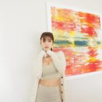 Yuka Ogura Instagram - 腹筋の日！ 起き上がる腹筋をするだけだと いい姿勢を作るためのトレーニングはできないから 普段からお腹の力が抜けやすい（特に下っ腹） 私専用の動きをジムで教えてもらって1人でトレーニングするときもやってみてます …が、二つ目の動きはまだまだ練習中… キツイ💧 最後の動画のトレーナーさんの動きが正解 去年体脂肪が増えて そこから気持ちを引き締めて、 目標にしてた見た目になってきたので ここからしばらくは姿勢や筋肉のクセをなおしていって歪みをとっていくトレーニングを増やすつもりです😋 #筋トレ#training#kith #workout #腹筋#小倉優香