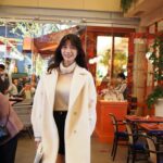 Yuka Ogura Instagram - 近ごろ女子会が楽しすぎるんです 美容のことだったりファッションのことを話しているとそれだけでワクワクしちゃって いつも帰り道にはショッピングに立ち寄っちゃう😜 きのうも可愛いワンピを2着買ったからはやくどこかで着たいな♡ 少し派手だけどその服を着た自分が似合うところで生きていきたい✨ 私の周りの女性たちは強くて賢くて いつも自信をくれる。 感謝です。 あぁ〜、楽しみだぁぁあ！ #fendi #anniversarycafe #maxmara #maisonmargiela #chanel #christmas #小倉ゆうか#女子会
