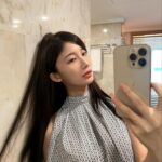 Yuka Ogura Instagram – 髪の毛伸ばしてたけど毛先が痛んできたから少し切ることにしました。このループから抜け出したい…

といいつつもショートカットにも興味がある…🤓

#shorthair #小倉ゆうか#ogurayuka
