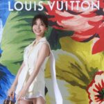 Yuka Ogura Instagram – 先日LOUIS VUITTONのショーに招待していただきました

まだまだ暑い日が続いてますが
今回のAWが素敵で冬が待ちどうしいよ☃️

今年は動画にあるルックみたいなオーバーサイズのワンピースとかコートにブーツ👢合わせるコーデがしたい気分💓

#小倉ゆうか
#louisvuitton