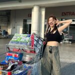 Yuka Ogura Instagram - COSTCO🤍 少し体を絞る予定なのでナッツなどたくさん買った🥜 とりあえず今日は プルコギベイクとクラムチャウダーと新作の（❔）チェリーソフトクリーム食べておきました🍦 #コストコ #小倉ゆうか