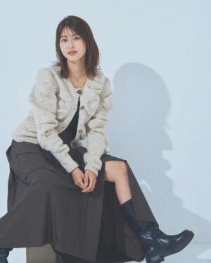 Yuki Mihara Instagram - @yoi_media のロングインタビュー
前半は妊娠・出産、
後半は始まったばかりの子育てについて。

子育ては、聞いて想像していたものとは
良い意味でも全く違いました。

出産前に「諦め」だと想像していたことは
「良い変化」だった、という話とか

綺麗事でなく、辛かった大変なことも言うてます🤪まだ始まったばかりですけどね💪

@yoi_media Webサイトにて
よかったらご覧ください！

写真、激盛れワッショイ(☝︎ ՞ਊ ՞)☝︎
💄 @yuka.kuramoto_hair.make 
👗 @masumi_yakuzawa