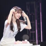 Yuki Kashiwagi Instagram - ⋆⸜ ⚘ ⸝⋆ ステージ上でソロデビュー10周年のお祝いも していただきました💐🎂 スタッフの皆さんからのサプライズ！！😳✨ ありがとうございます！！😭🎉